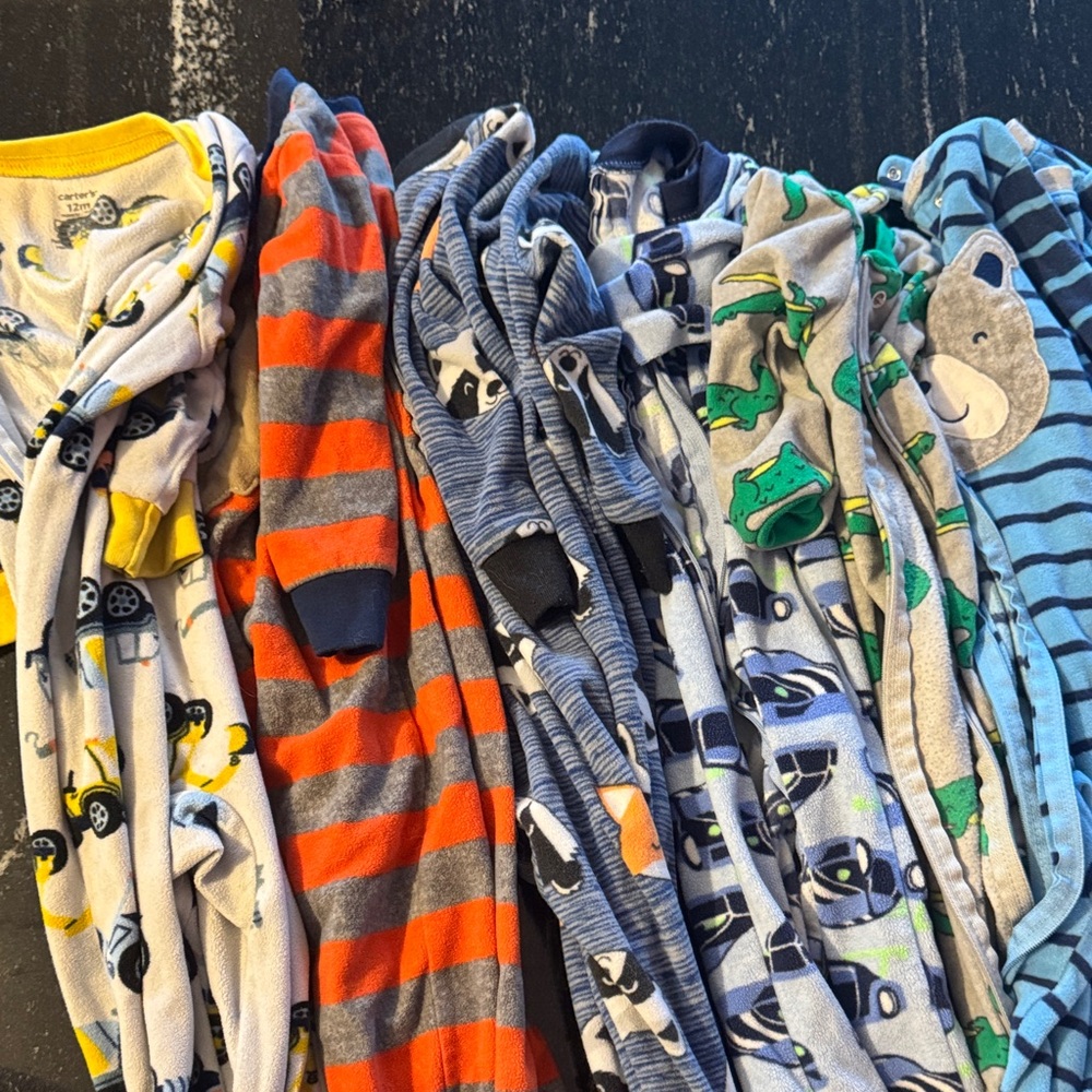 8 Carter's Baby One Pieces Footies - Multicolor Pack